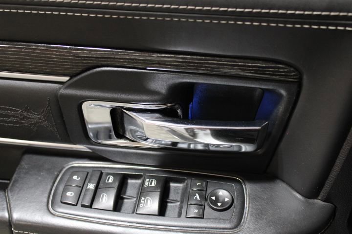 Used 2016 RAM 2500 Limited image 15