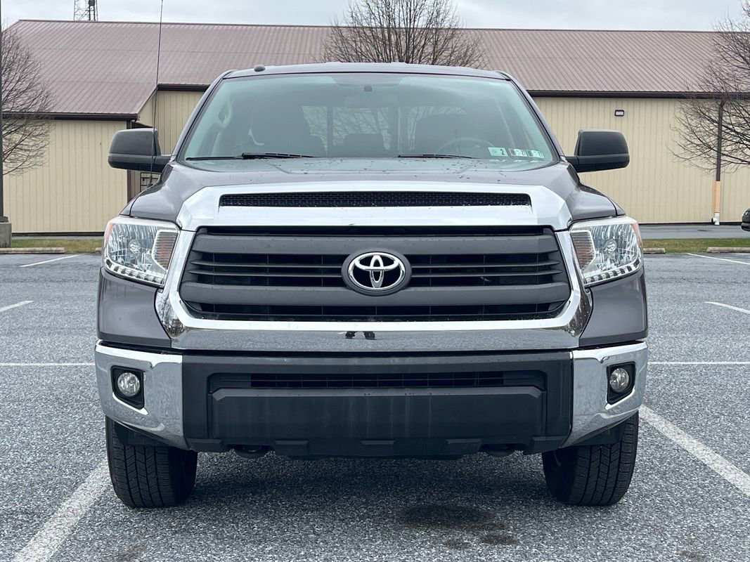 Used 2015 Toyota Tundra SR5 image 3