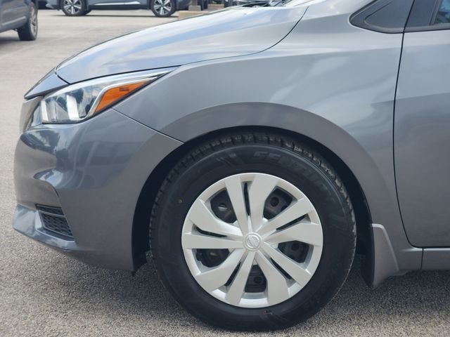 Used 2020 Nissan Versa S FWD image 5