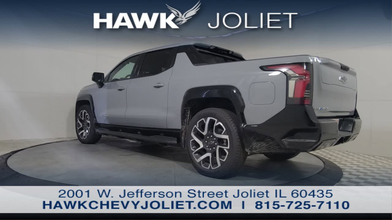 New 2025 Chevrolet Silverado EV RST AWD/4WD image 8