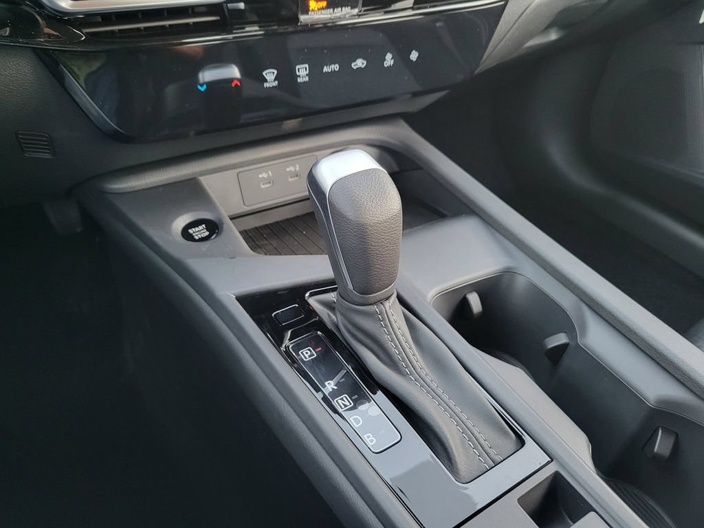 New 2026 Nissan Sentra SV w/ SV Convenience Package FWD image 9
