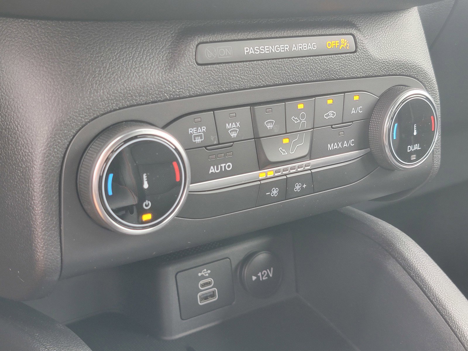 New 2025 Ford Escape ST-Line w/ Equipment Group 301A image 21