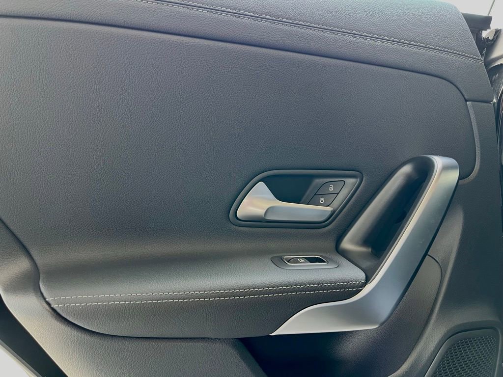 Certified 2025 Mercedes-Benz CLA 250 4MATIC image 45