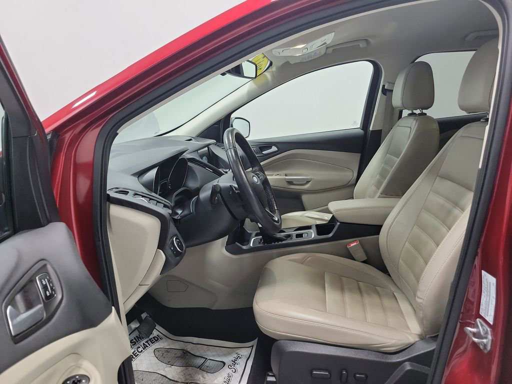 Used 2017 Ford Escape Titanium FWD image 28