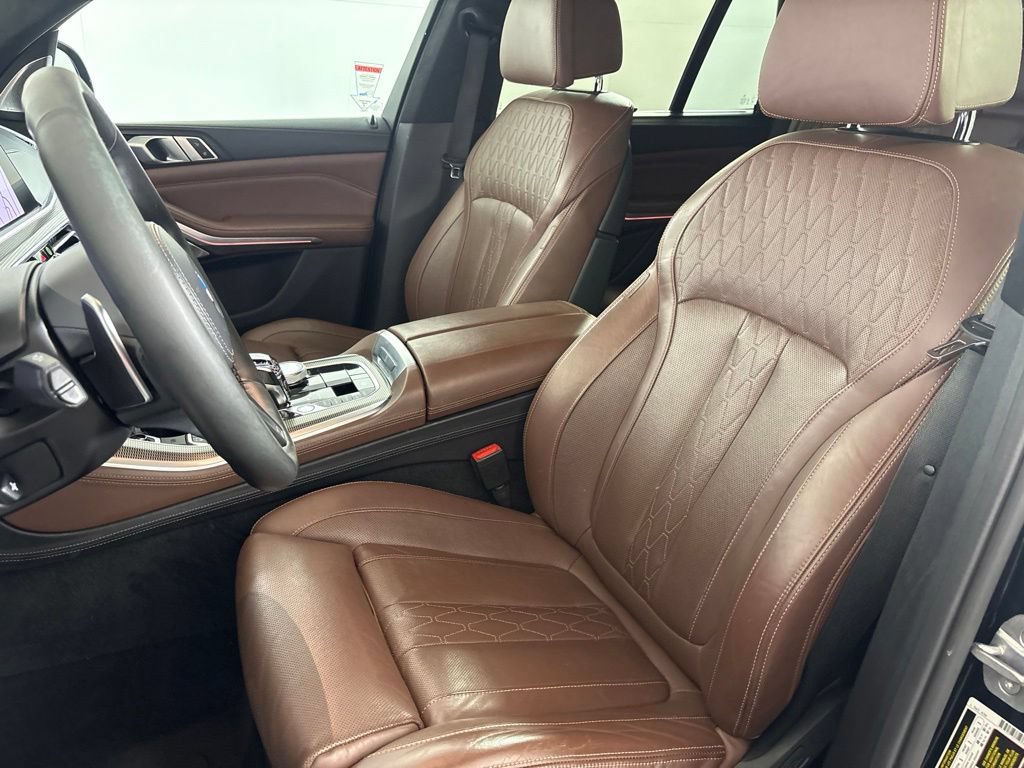 Used 2020 BMW X5 M50i w/ Executive Package AWD/4WD image 25