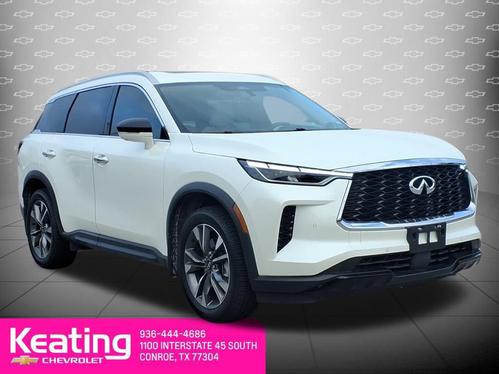 Used 2023 INFINITI QX60 Luxe w/ Performance Audio Package image 3