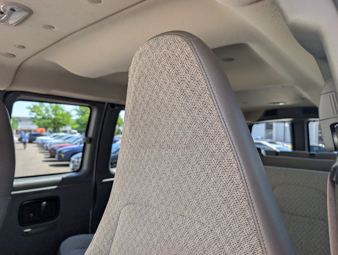 Used 2019 Chevrolet Express 2500 LT w/ LT Preferred Equipment Group RWD image 12