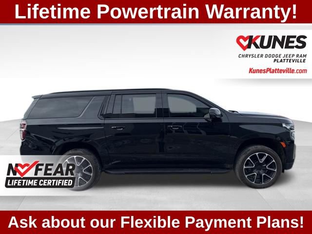 Used 2024 Chevrolet Suburban RST w/ Luxury Package image 15