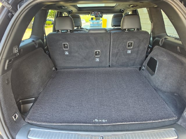 Used 2024 Jeep Grand Cherokee Summit AWD/4WD image 66