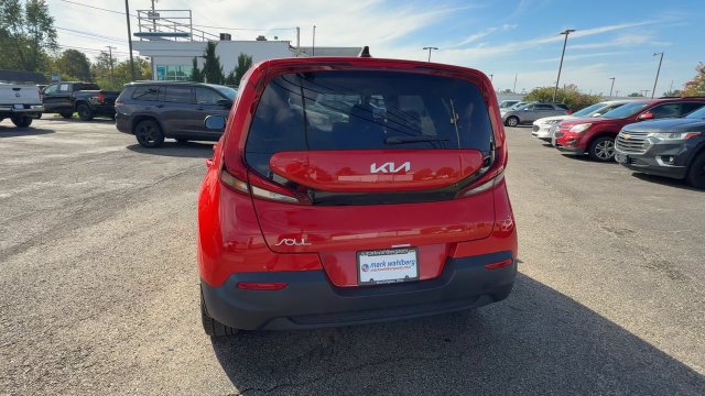 Used 2022 Kia Soul S FWD image 7