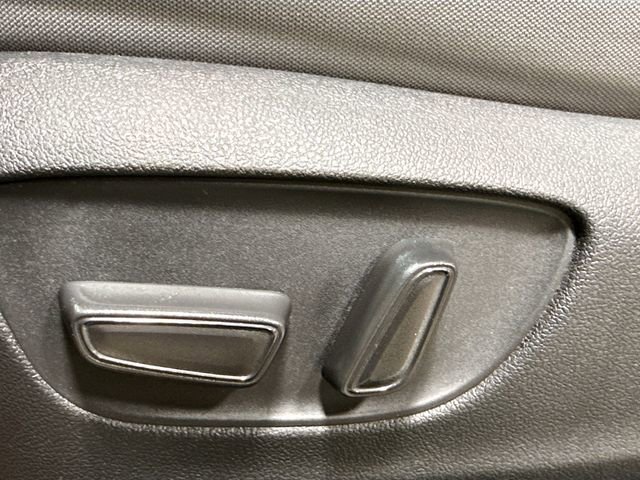 Used 2025 Toyota Sienna LE image 20