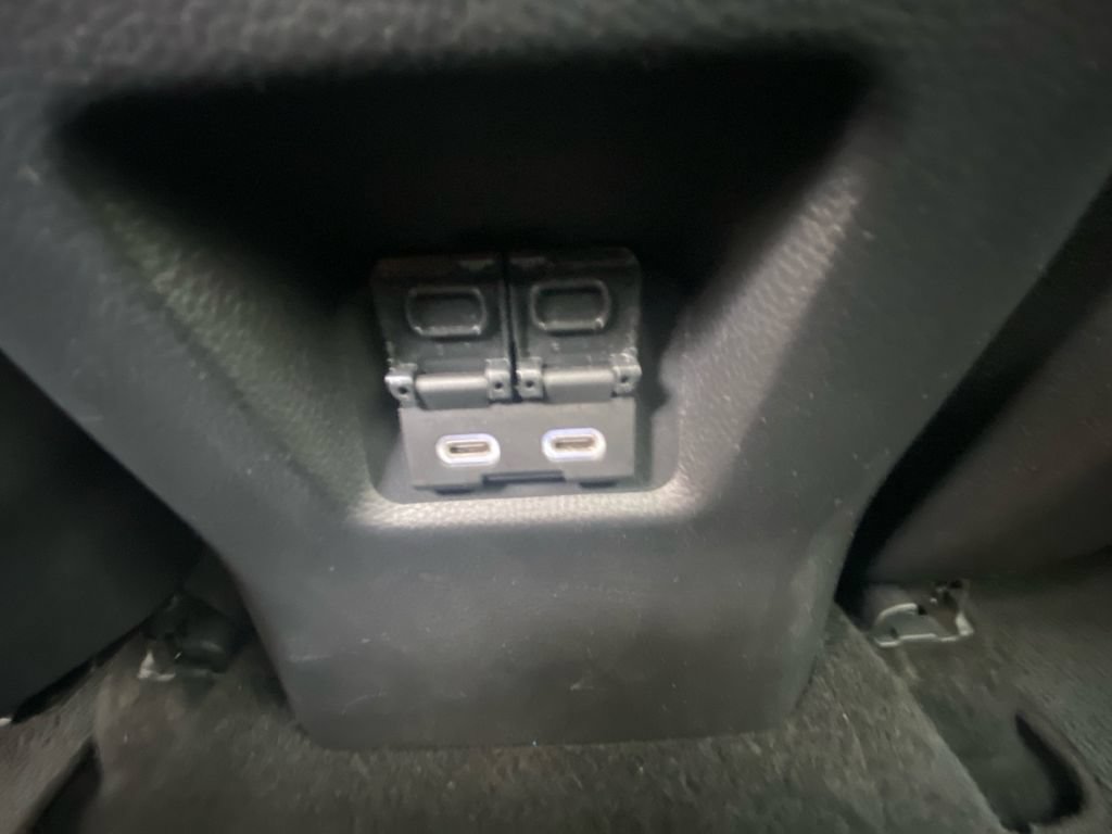 Used 2024 Toyota RAV4 XLE AWD/4WD image 27