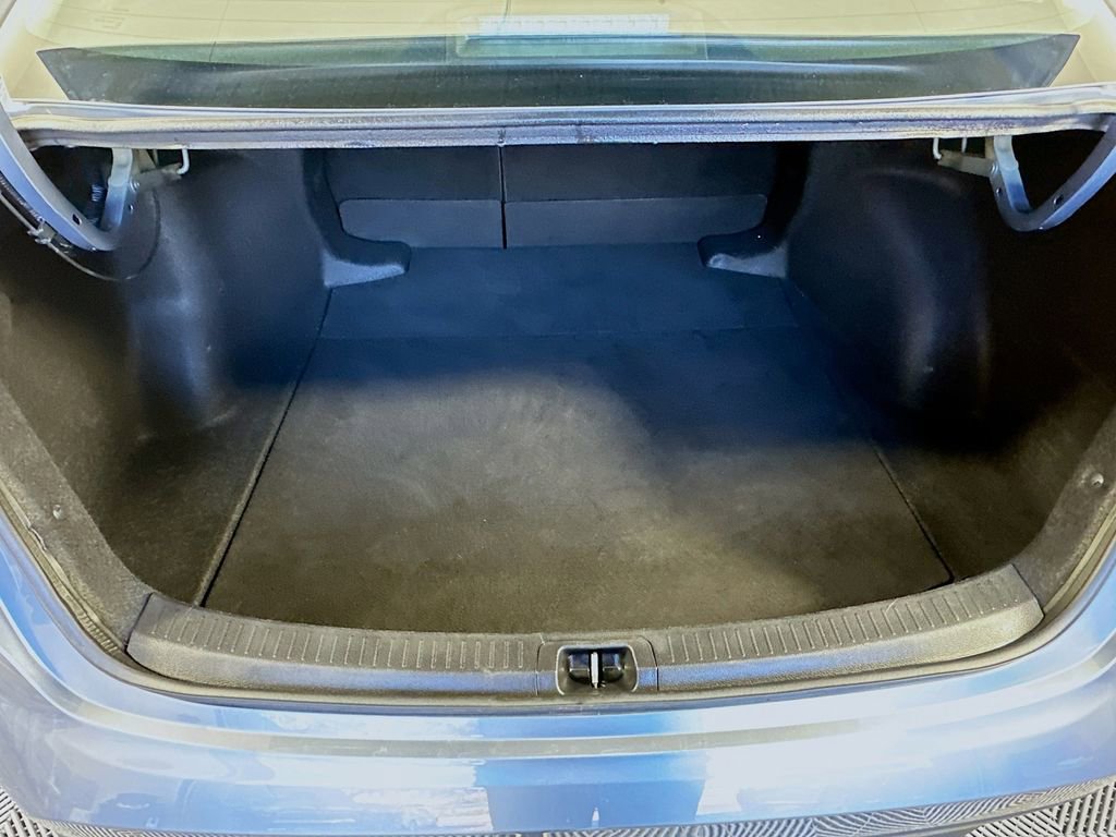 Used 2024 Toyota Corolla LE image 25