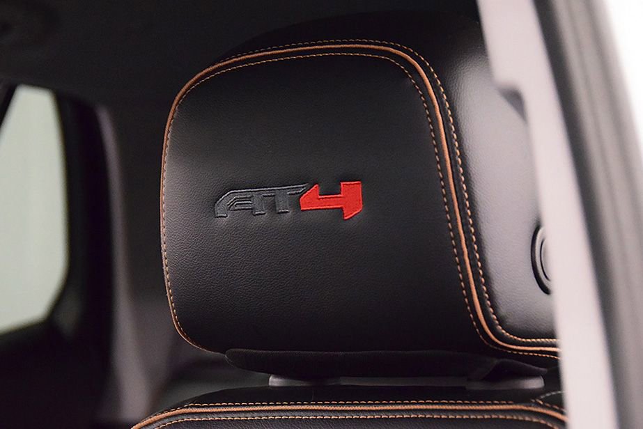 Used 2023 GMC Terrain AT4 w/ LPO, Floor Liner Package AWD/4WD image 28