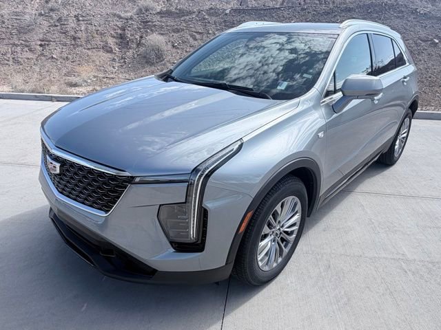 Used 2025 Cadillac XT4 Premium Luxury image 1