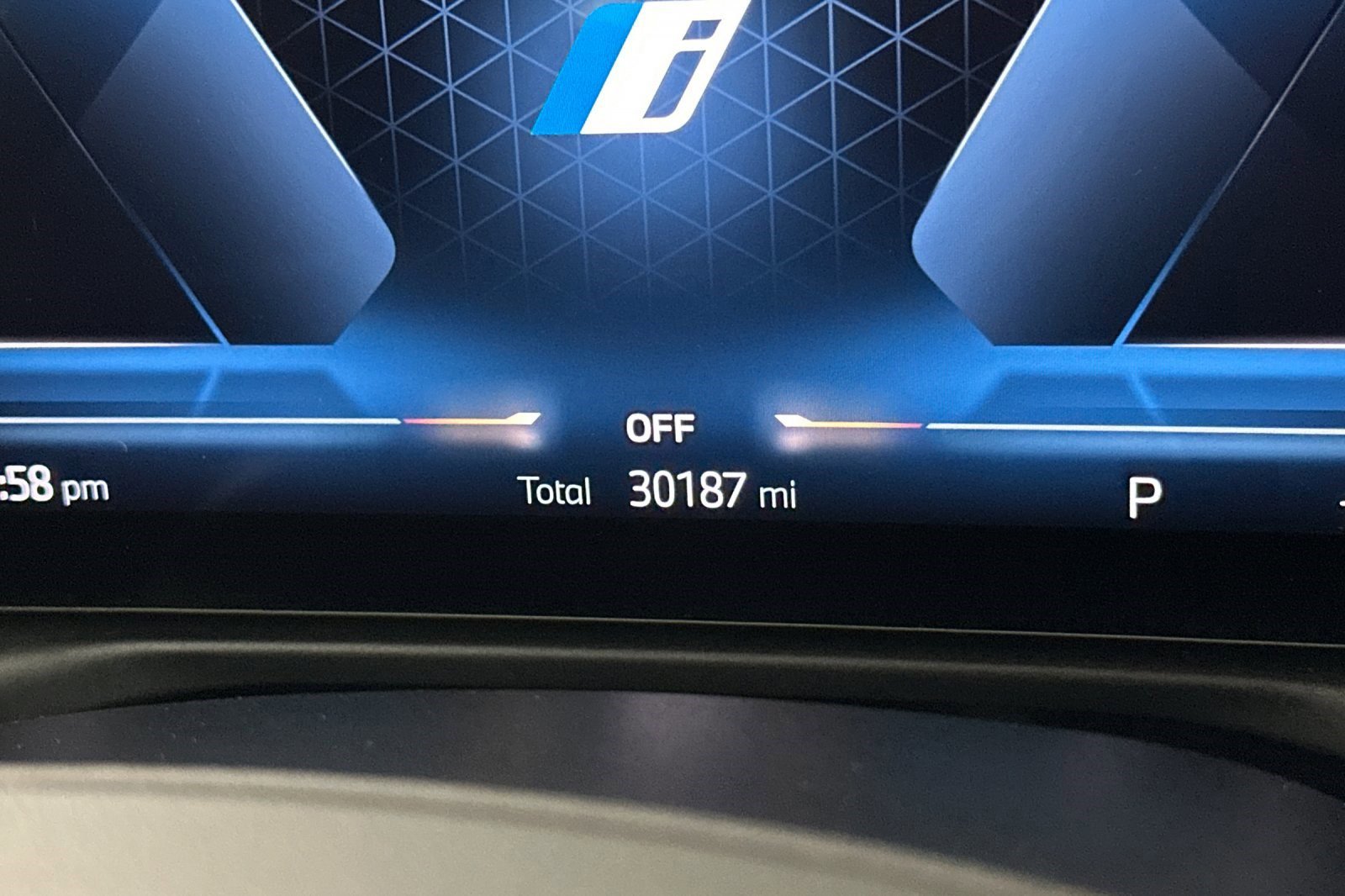 Used 2023 BMW i4 eDrive35 image 21