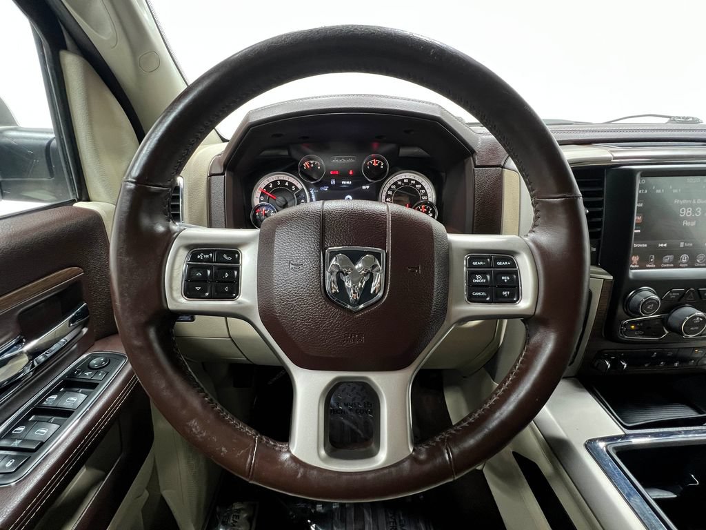 Used 2014 RAM 1500 Laramie w/ Convenience Group AWD/4WD image 23