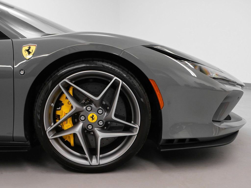 Used 2022 Ferrari F8 Tributo image 6