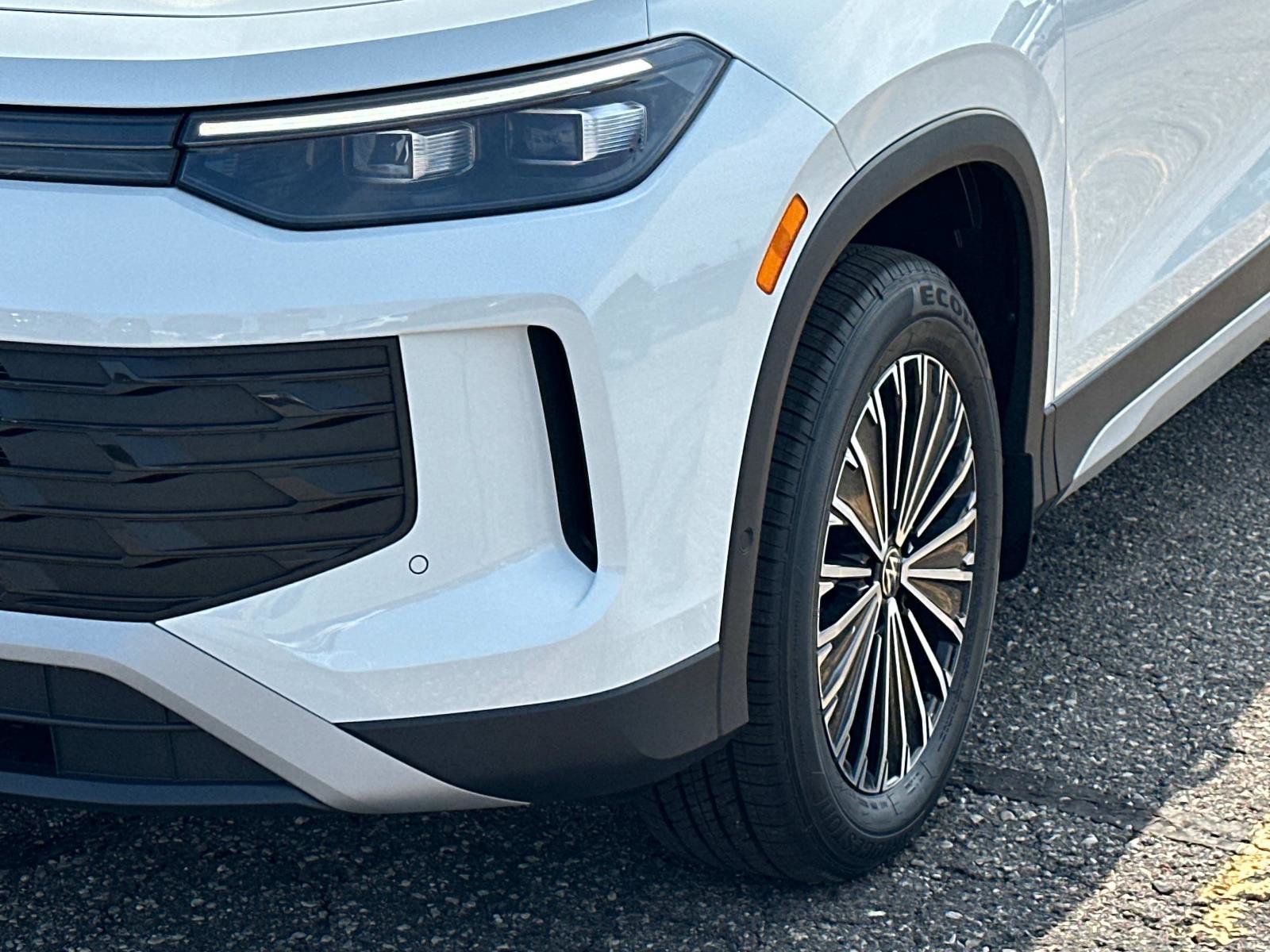 New 2025 Volkswagen Tiguan S image 8