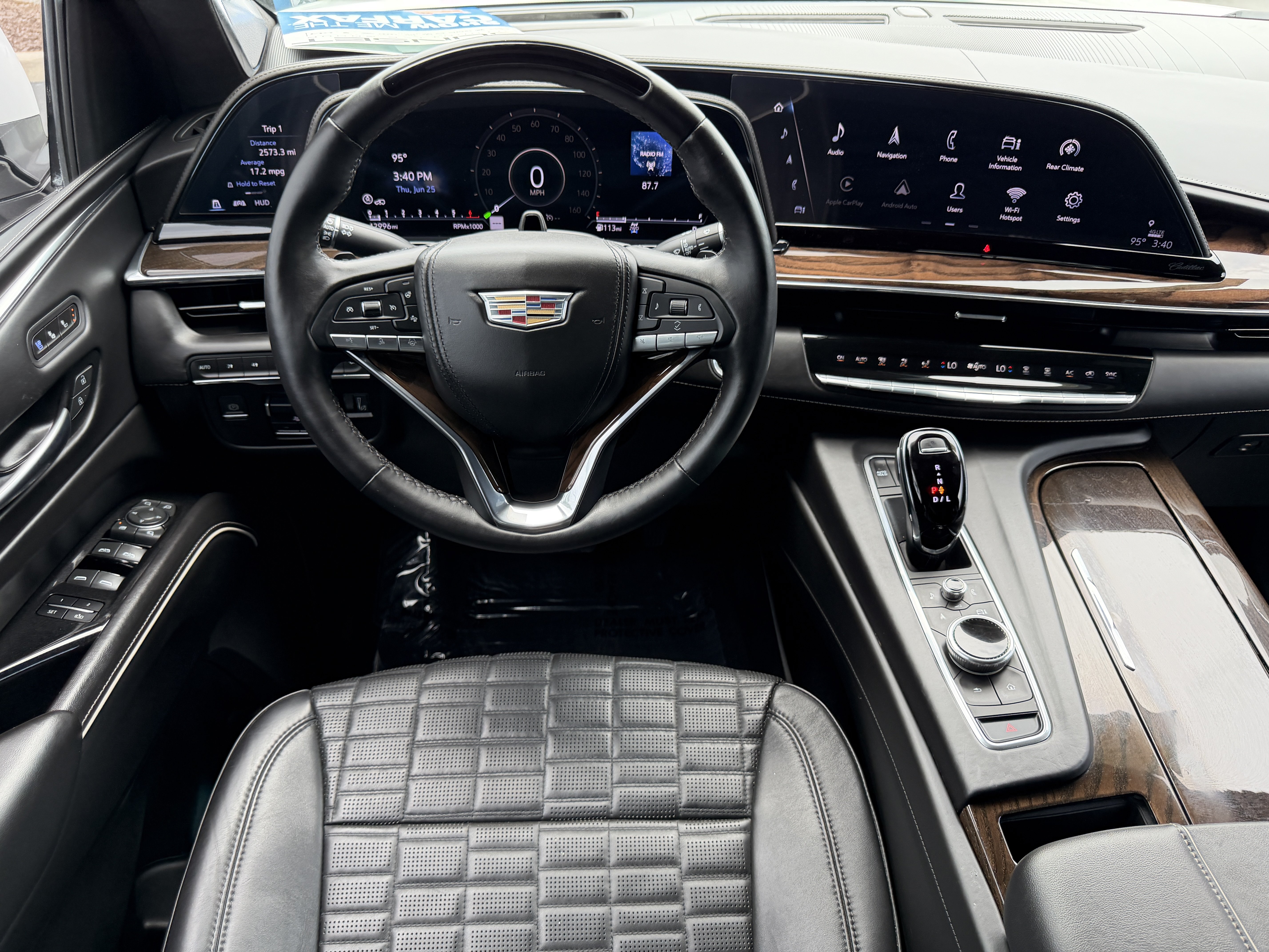 Certified 2023 Cadillac Escalade ESV Sport Platinum w/ LPO, ONYX Package AWD/4WD image 16