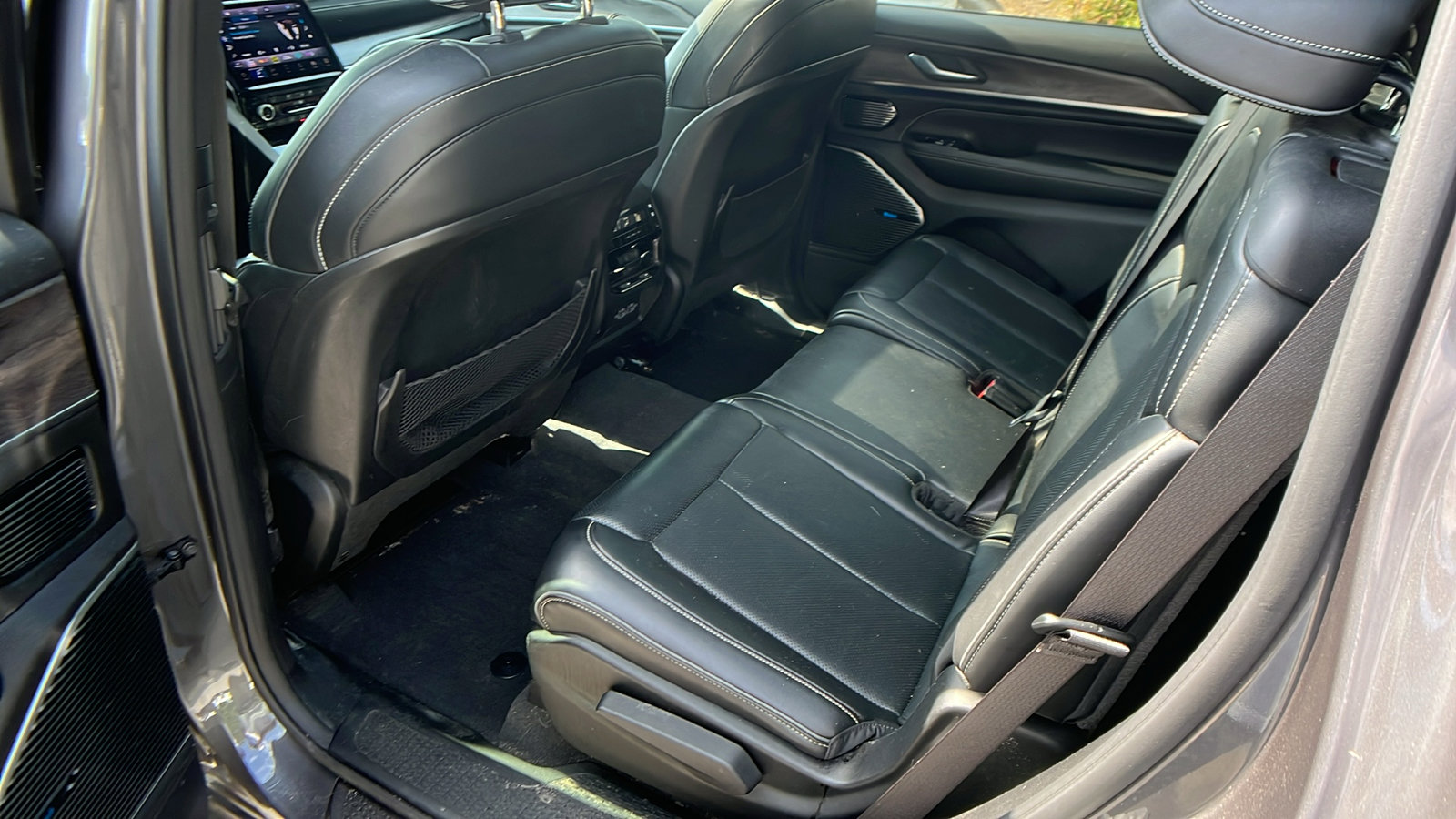 Used 2021 Jeep Grand Cherokee L Overland image 26