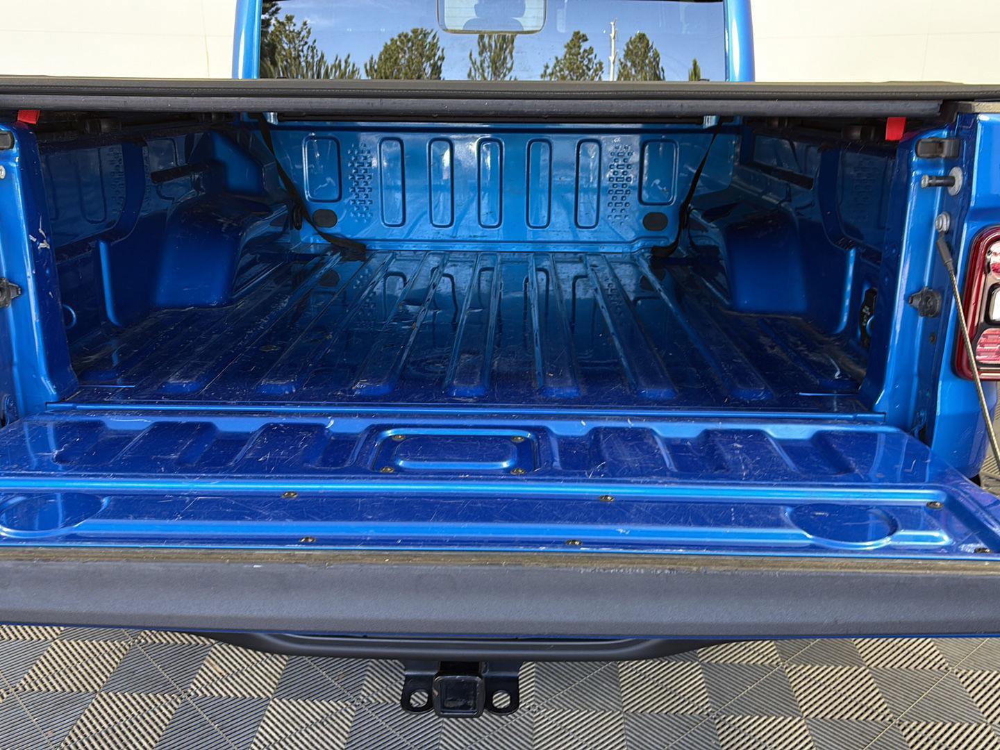 Used 2024 Jeep Gladiator Rubicon image 9