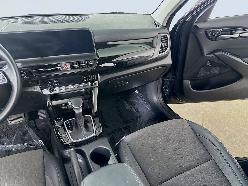 Used 2024 Kia Seltos S FWD image 21