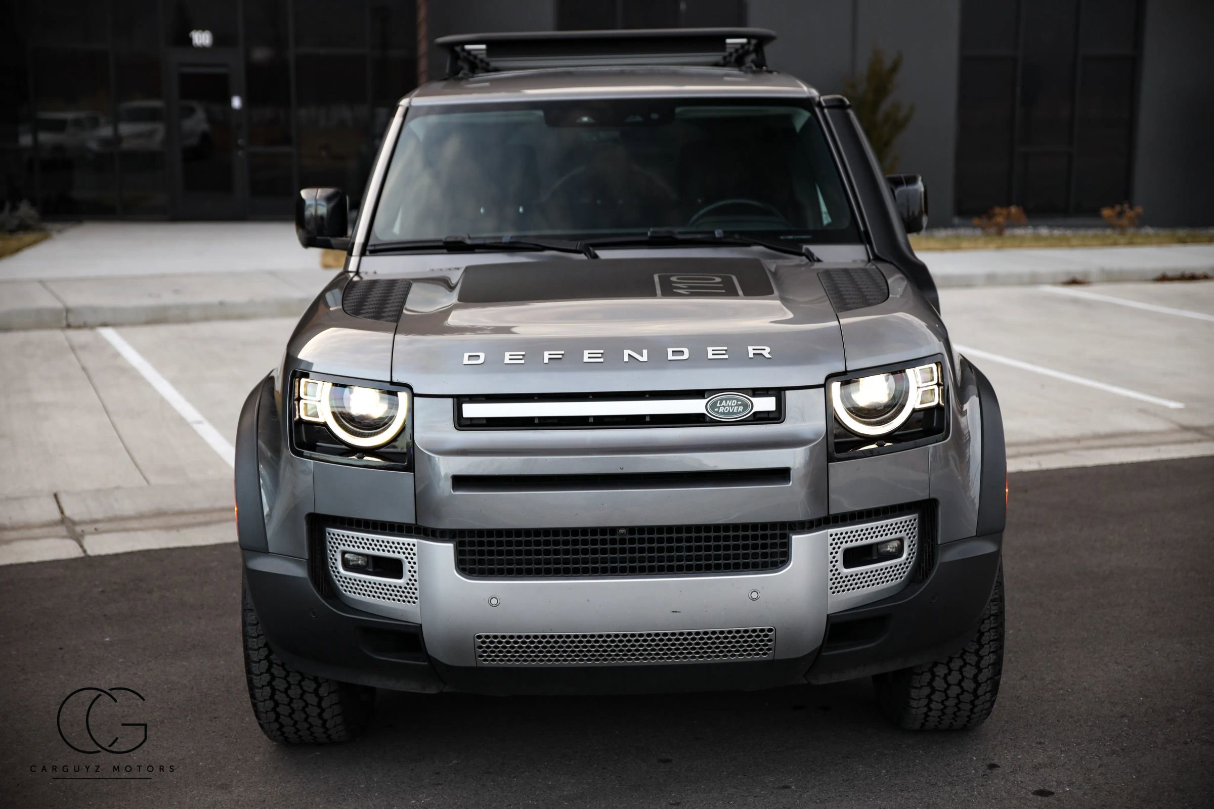 Used 2022 Land Rover Defender 110 SE image 3