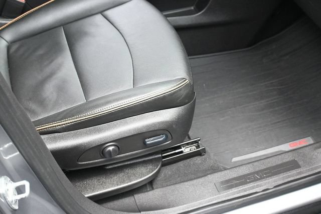Used 2024 GMC Terrain AT4 AWD/4WD image 34