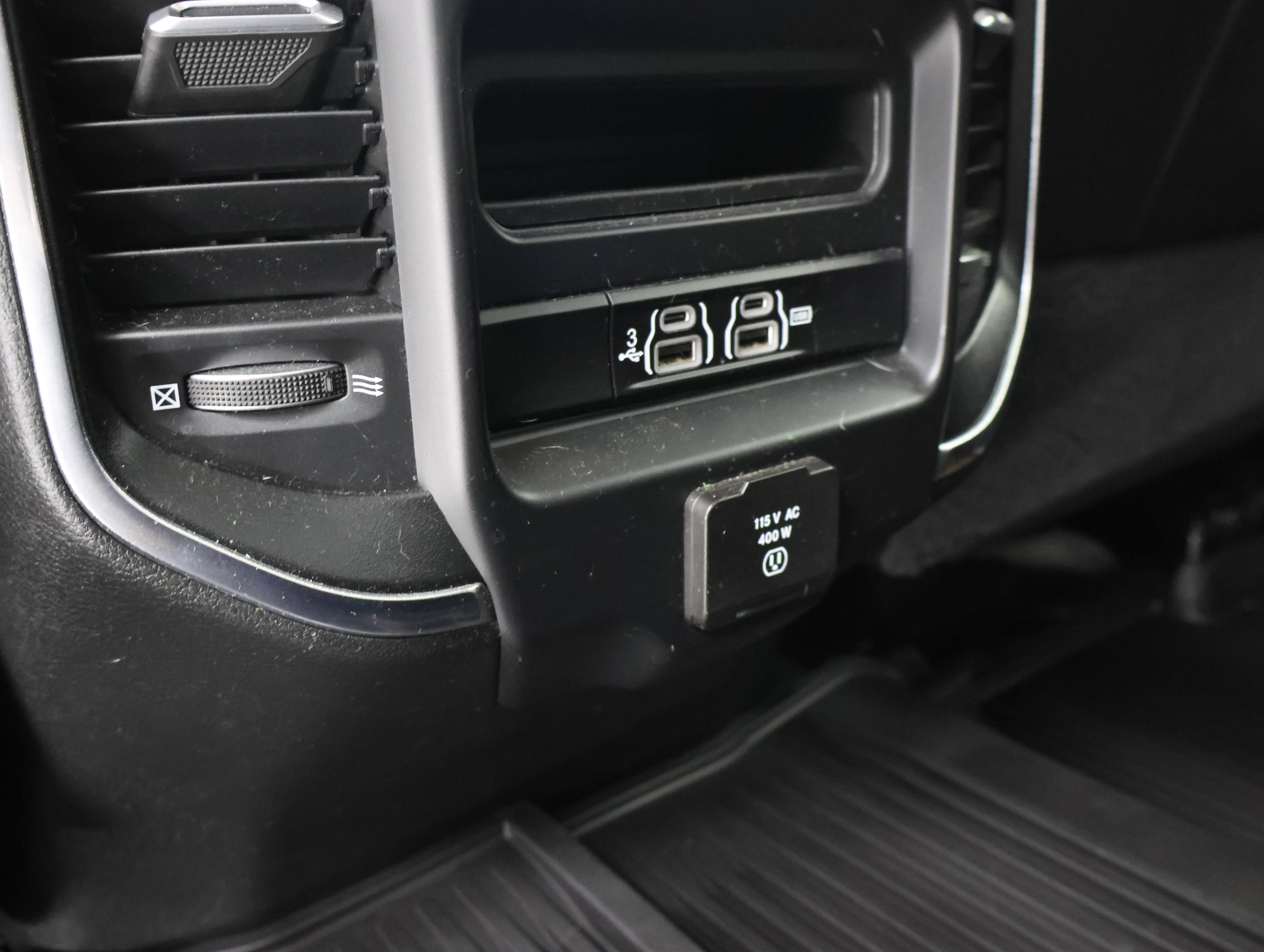 Used 2019 RAM 3500 Laramie AWD/4WD image 33