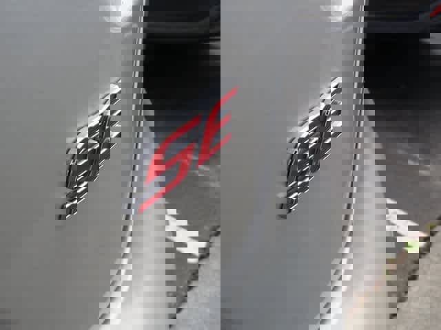 Used 2022 Toyota Corolla SE image 19