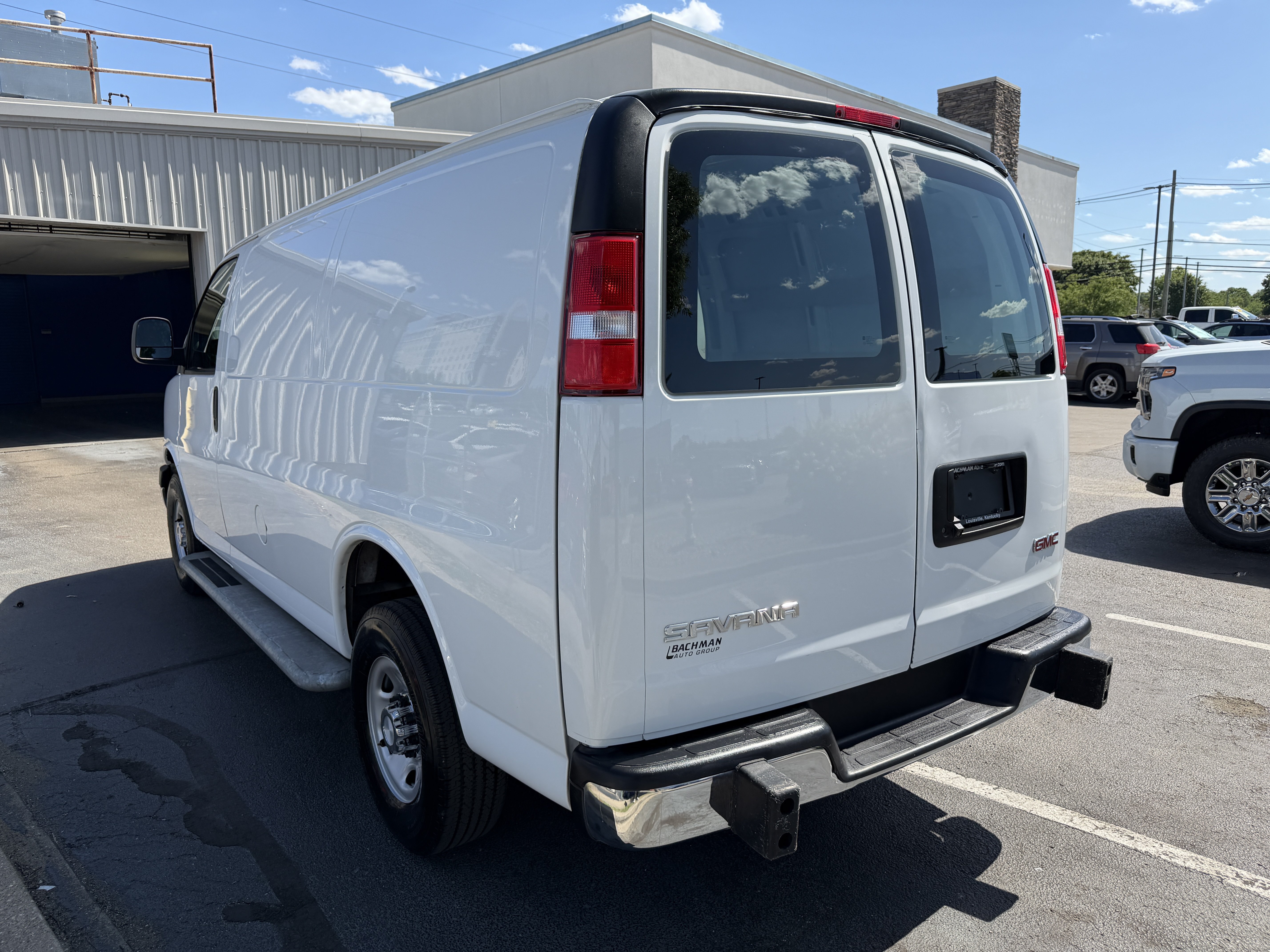 Used 2024 GMC Savana 2500 w/ Driver Convenience Package RWD image 5