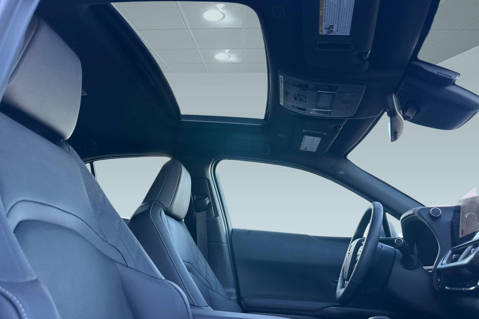 Certified 2026 Lexus UX 300h FWD w/ Accessory Package (Z2) image 24