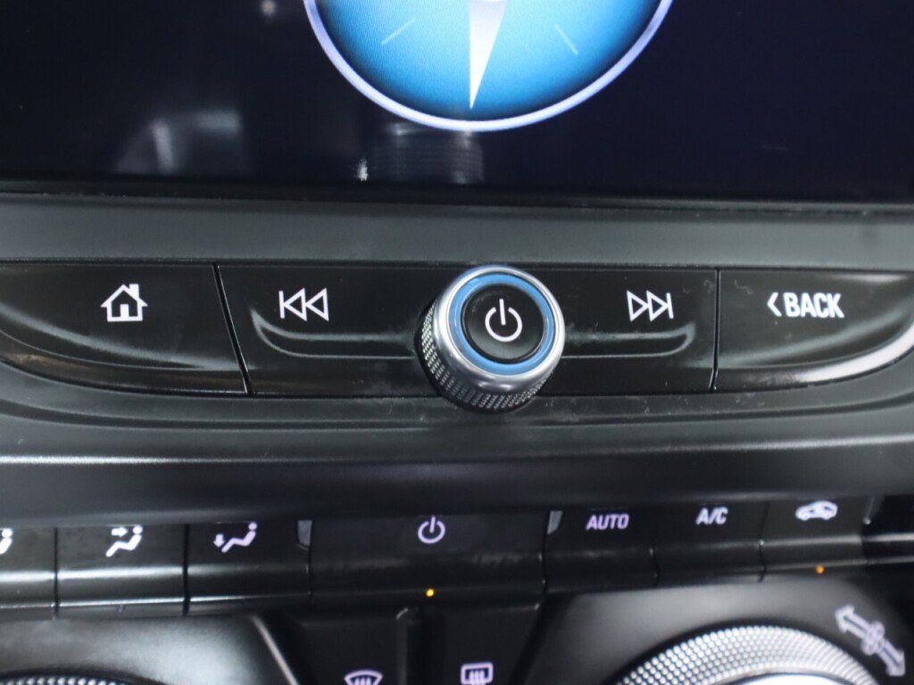 Used 2016 Chevrolet Camaro LT w/ Technology Package image 18