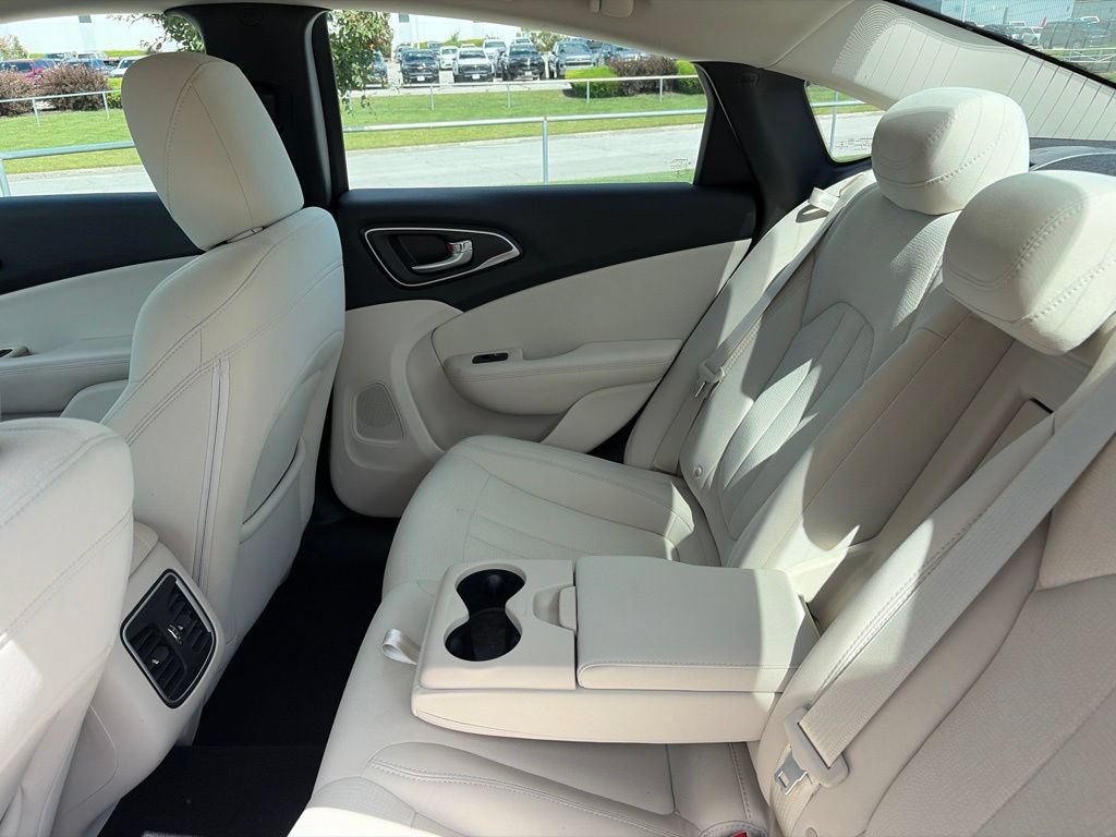 Used 2015 Chrysler 200 Limited w/ Convenience Group FWD image 39