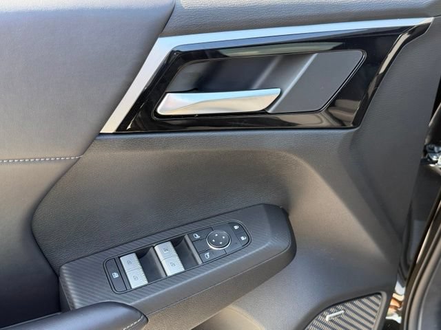 New 2026 Mitsubishi Outlander LE FWD image 20