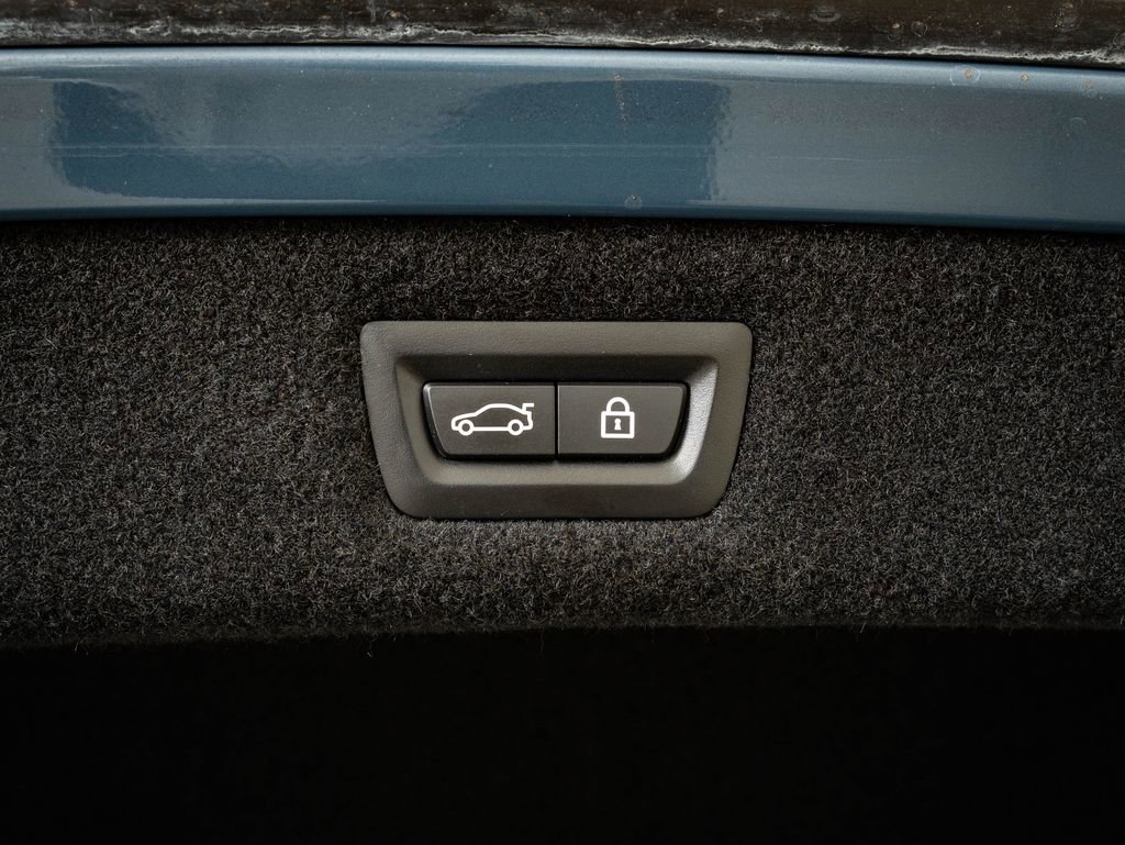 Certified 2022 BMW ALPINA B8 xDrive Gran Coupe w/ Driving Assistance Package 2 AWD/4WD image 21