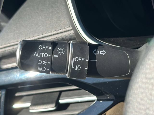Used 2022 Acura MDX w/ Advance Package AWD/4WD image 34