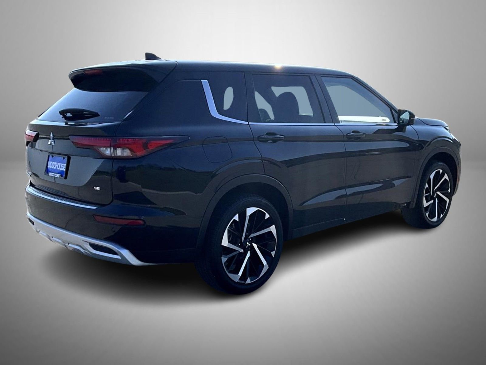 Used 2022 Mitsubishi Outlander SE image 5