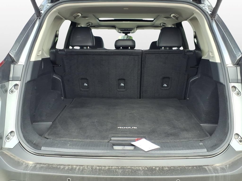Used 2023 Nissan Rogue SV w/ SV Premium B Package FWD image 10