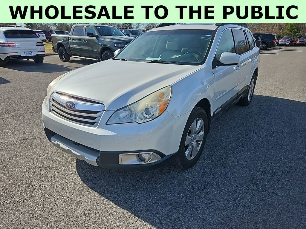 Used 2011 Subaru Outback 2.5i Limited image 3