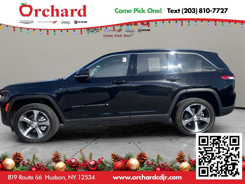 Used 2023 Jeep Grand Cherokee 4WD 4xe w/ Luxury Tech Group II image 3