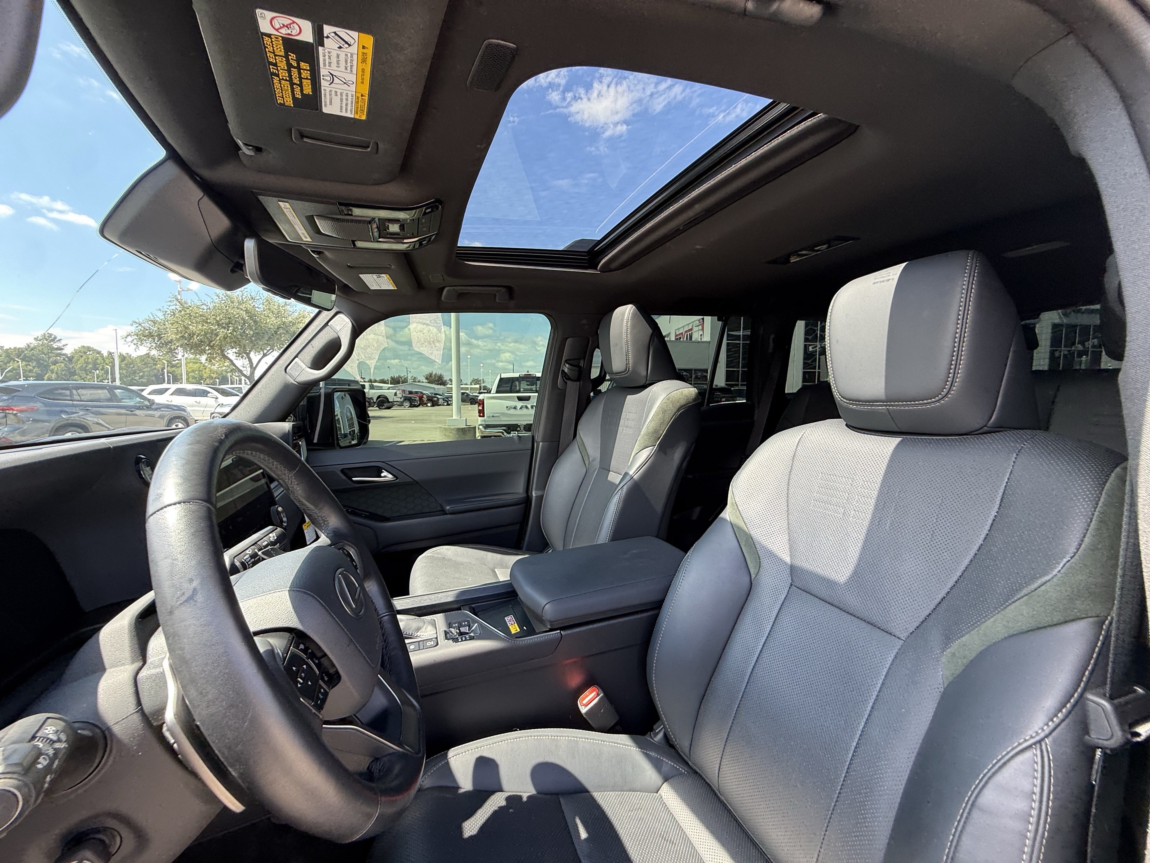 Used 2024 Lexus GX 550 AWD/4WD image 28