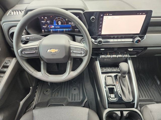 Used 2025 Chevrolet Colorado W/T w/ WT Custom Package image 27