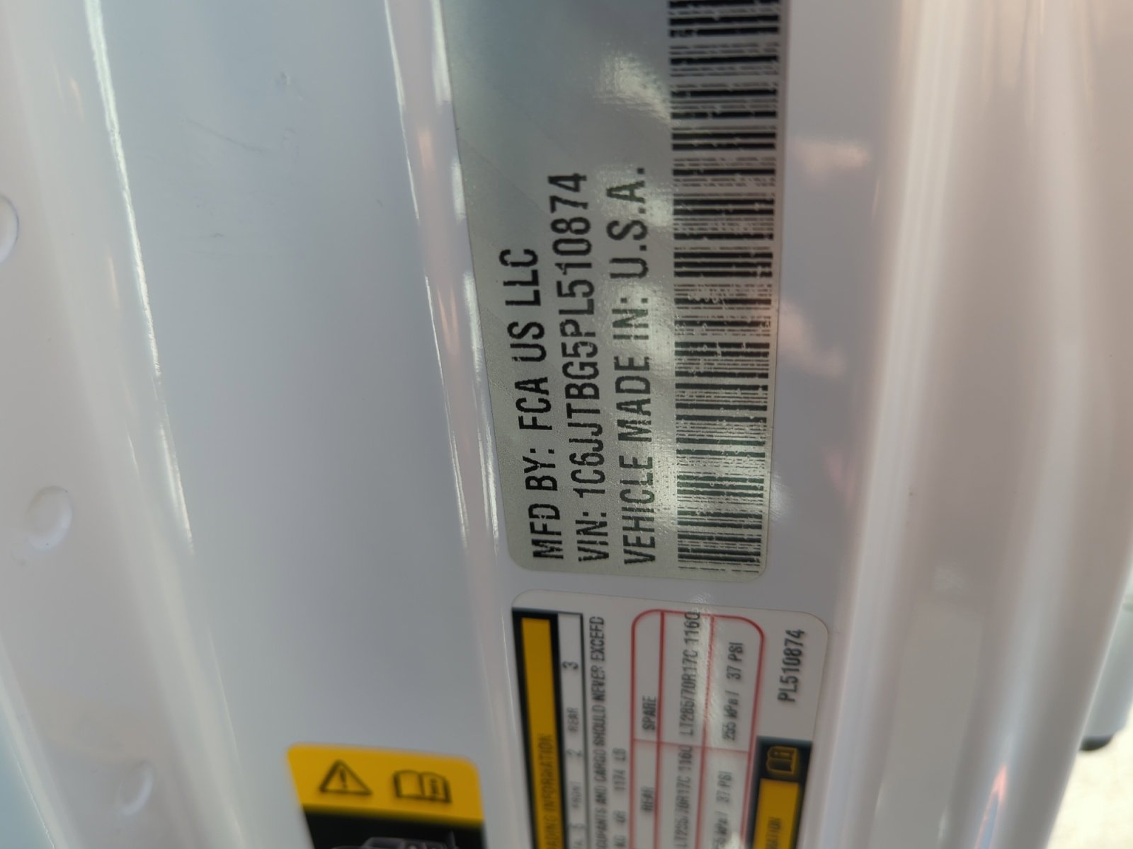 Used 2023 Jeep Gladiator Rubicon w/ Trailer Tow Package image 24