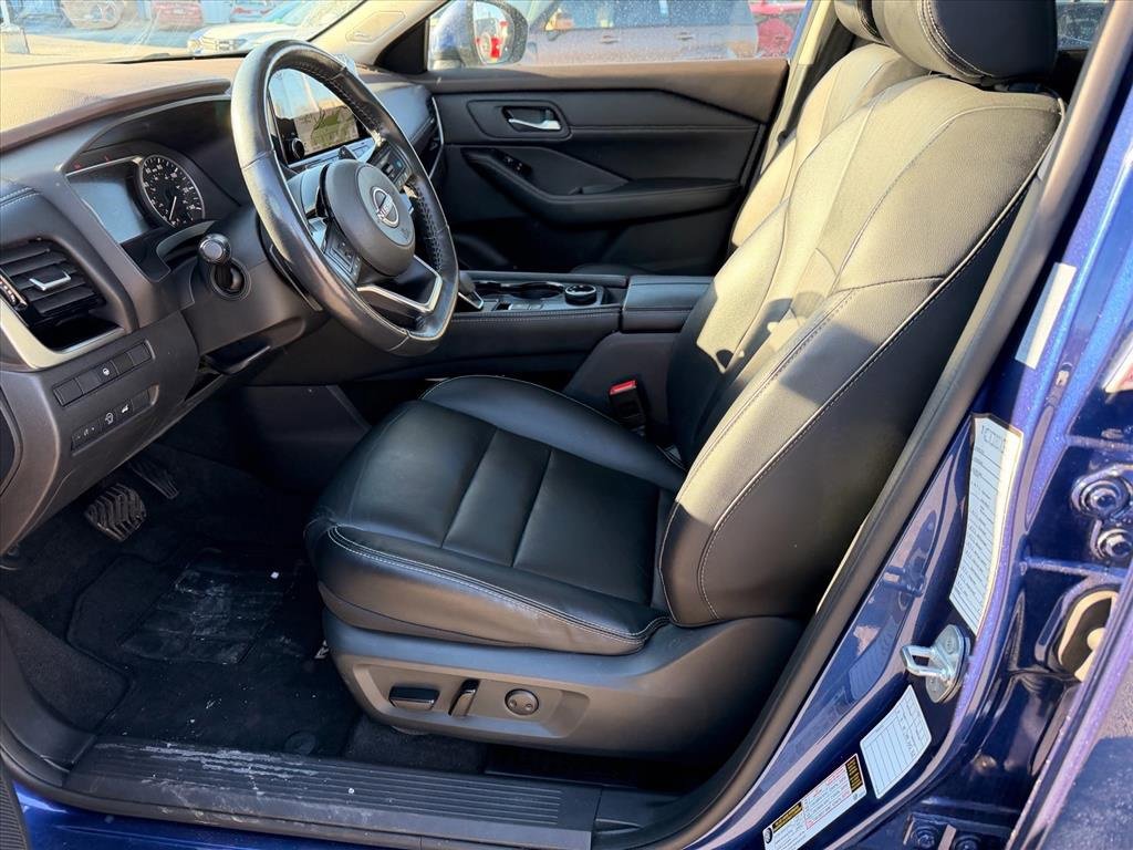 Used 2023 Nissan Rogue SL w/ SL Premium Package image 7