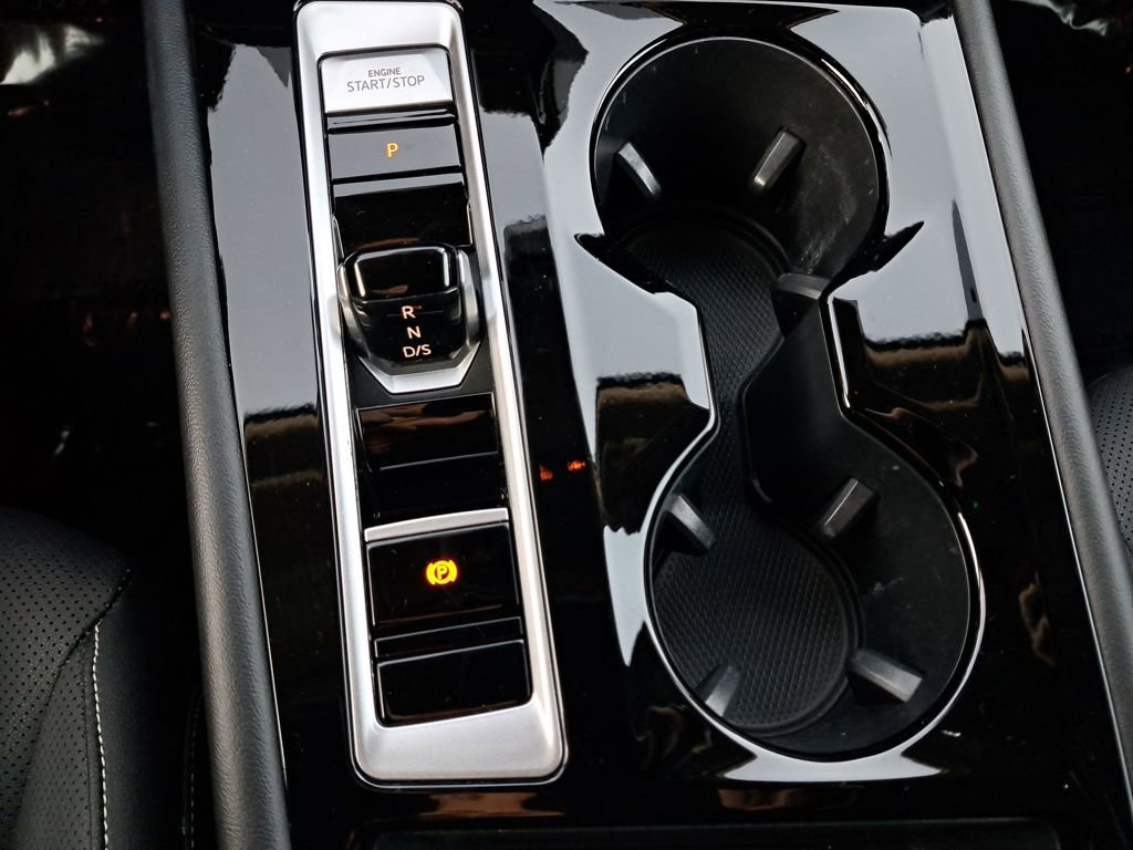 Used 2024 Volkswagen Atlas SE image 14