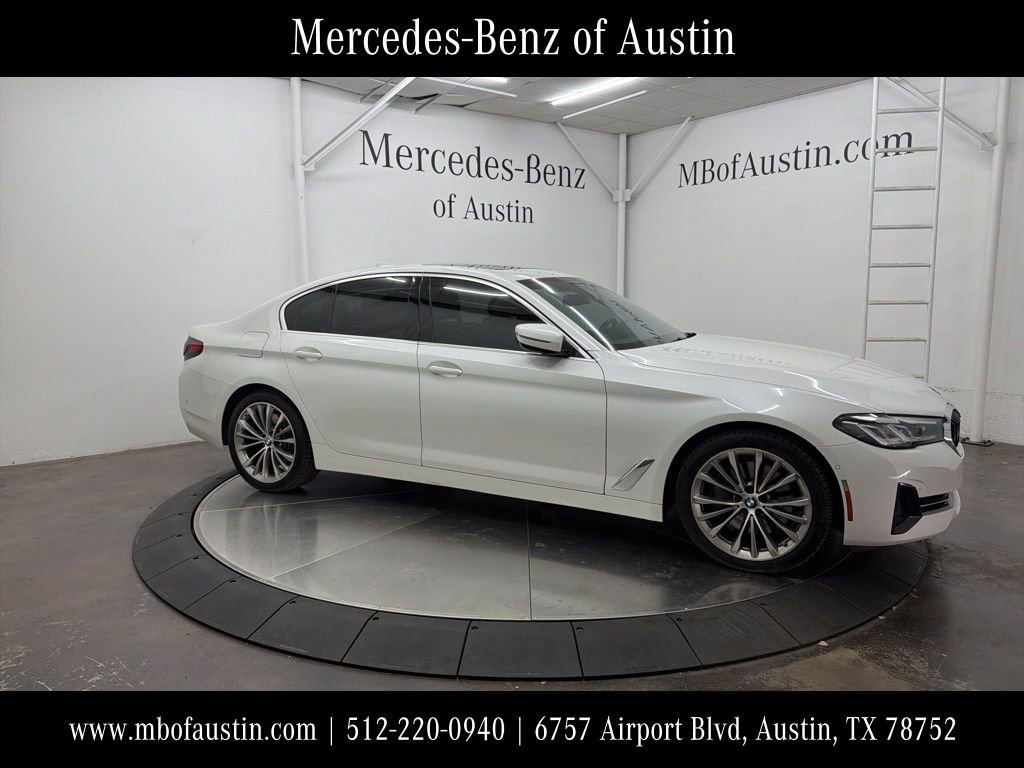 Used 2021 BMW 540i w/ Premium Package image 1
