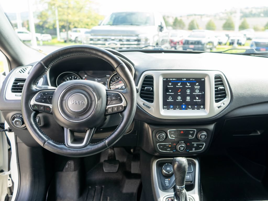 Used 2021 Jeep Compass Latitude w/ Sun and Sound Group AWD/4WD image 14
