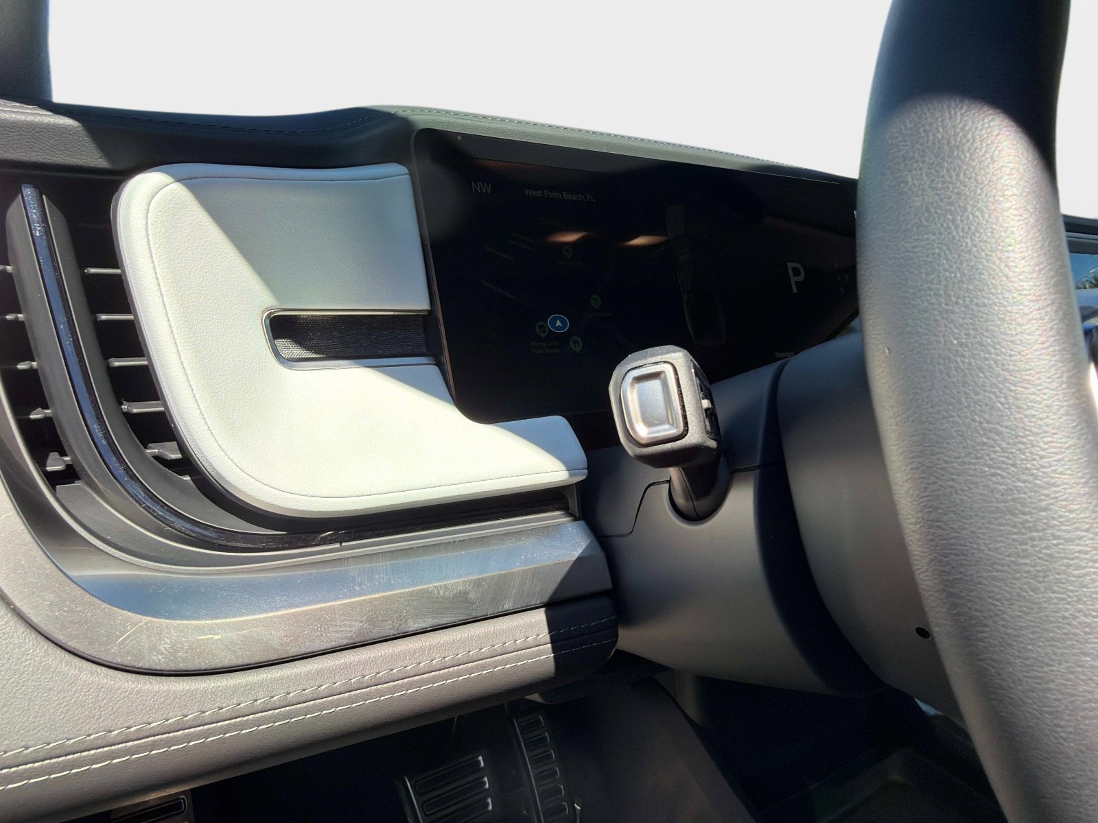 Used 2024 Rivian R1T Adventure image 49